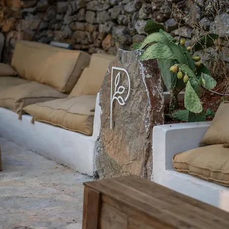 Pure Life Goecek 酒店