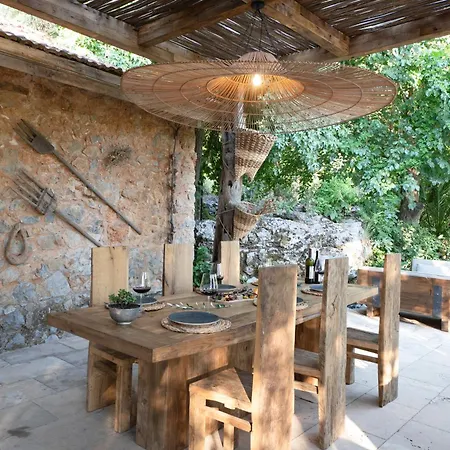 فندق Pure Life Goecek *